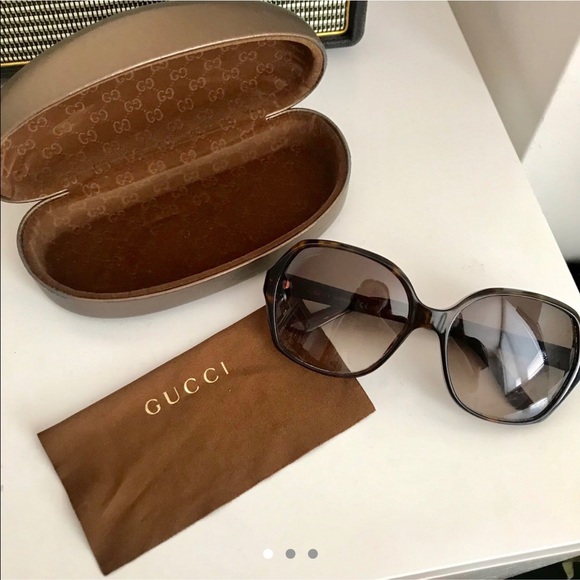 Authentic vintage Gucci tortoiseshell sunglasses